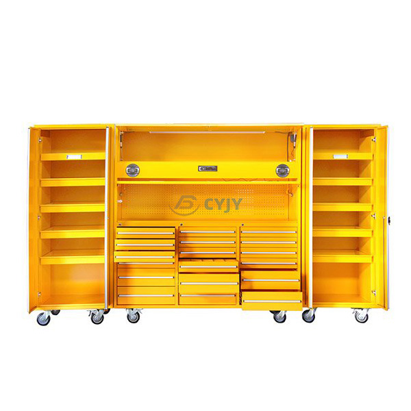 Spraying Heavy Duty Tool Cabinets